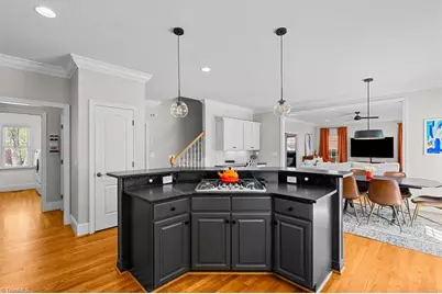 4801 Bluff Run Drive, Greensboro, NC 27455 - Photo 16