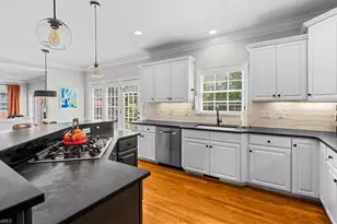 4801 Bluff Run Dr, Greensboro, NC 27455 - Photo 18