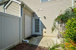 3789 Wayfarer Dr, Greensboro, NC 27410 - Photo 30