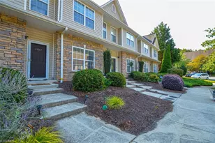 3789 Wayfarer Dr, Greensboro, NC 27410 - Photo 4