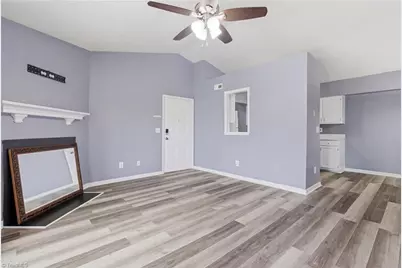 7117 W Friendly Avenue #H, Greensboro, NC 27410 - Photo 4