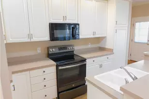 4108 Stillbrook Ln, High Point, NC 27265 - Photo 8