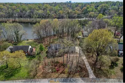 117 Willoughby Boulevard, Greensboro, NC 27408 - Photo 4