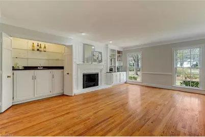 117 Willoughby Boulevard, Greensboro, NC 27408 - Photo 10