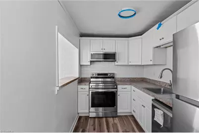 1739 S Hawthorne Road, Winston-Salem, NC 27103 - Photo 8