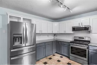 4542 Bottoms Rock Lane, Pfafftown, NC 27040 - Photo 8
