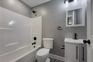 12 Forsyth St, Thomasville, NC 27360 - Photo 8