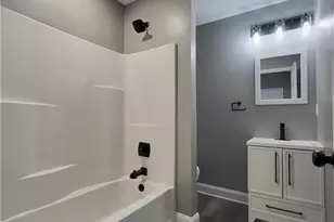 12 Forsyth St, Thomasville, NC 27360 - Photo 20