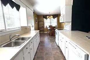 1319 S Old US Hwy 52, Pilot Mountain, NC 27041 - Photo 6