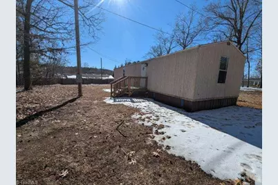 166 Veterans Avenue, Lexington, NC 27292 - Photo 6