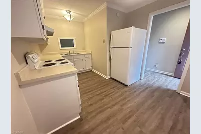 222 Ridge Forest Court, Winston-Salem, NC 27104 - Photo 4