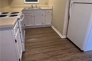 222 Ridge Forest Ct, Winston-Salem, NC 27104 - Photo 6