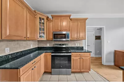 197 Maplewood Drive, Sanford, NC 27332 - Photo 10