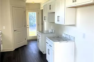 516 White Oak St, High Point, NC 27260 - Photo 6