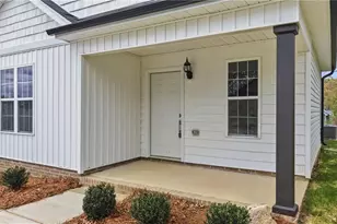 516 White Oak St, High Point, NC 27260 - Photo 4