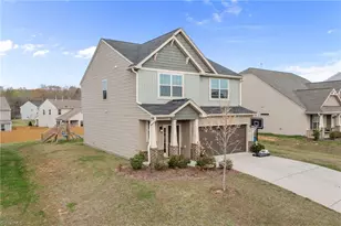 2524 Sunfield Dr, Graham, NC 27253 - Photo 2