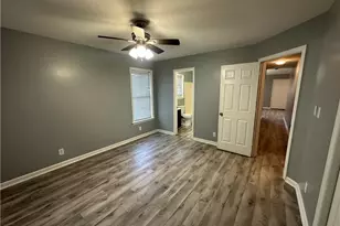 2127 Fairbrother St, Greensboro, NC 27405 - Photo 22