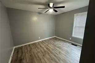 2127 Fairbrother St, Greensboro, NC 27405 - Photo 26
