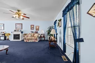 168 Forest Park Dr, Thomasville, NC 27360 - Photo 4