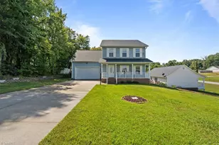 168 Forest Park Dr, Thomasville, NC 27360 - Photo 2