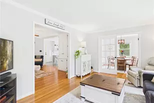 1600 Gracewood Dr, Greensboro, NC 27408 - Photo 14