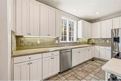 312 Oak Ridge Drive, Hillsborough, NC 27278 - Photo 18