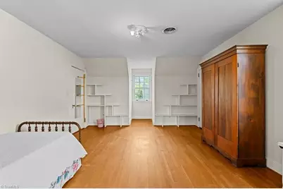 812 Dover Road, Greensboro, NC 27408 - Photo 42