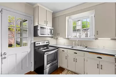 812 Dover Road, Greensboro, NC 27408 - Photo 26