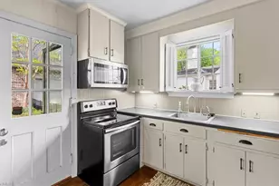 812 Dover Rd, Greensboro, NC 27408 - Photo 26