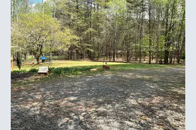 1080 Mineral Springs Road, Madison, NC 27025 - Photo 4