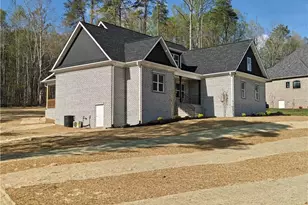 9461 White Tail Trail, Kernersville, NC 27284 - Photo 6