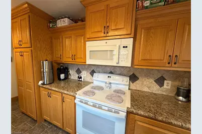 130 Winchester Drive, King, NC 27021 - Photo 6