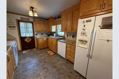 130 Winchester Drive, King, NC 27021 - Photo 10