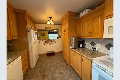 130 Winchester Drive, King, NC 27021 - Photo 6