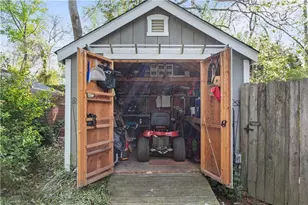 3203 Edgewater Dr, Greensboro, NC 27403 - Photo 38