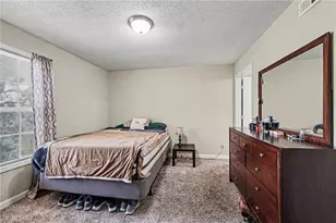 802 Folly Ct, Greensboro, NC 27409 - Photo 10