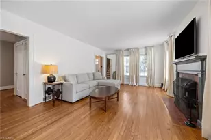 402 Westdale Pl, Greensboro, NC 27403 - Photo 8