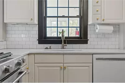 402 Westdale Place, Greensboro, NC 27403 - Photo 16