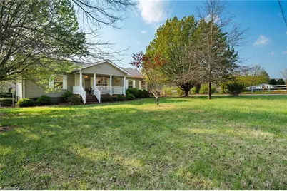 5150 Paramount Road, Pfafftown, NC 27040 - Photo 2