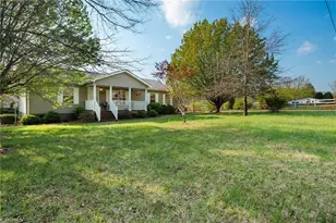 5150 Paramount Rd, Pfafftown, NC 27040 - Photo 2