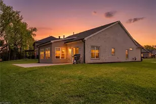 411 Freemont Dr, Thomasville, NC 27360 - Photo 36