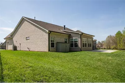 411 Freemont Drive, Thomasville, NC 27360 - Photo 34