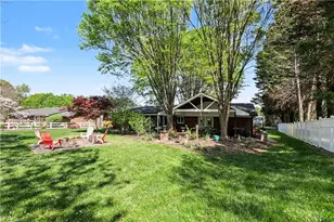 1488 Spring Hill Cir, Kernersville, NC 27284 - Photo 32