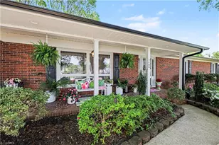 1488 Spring Hill Cir, Kernersville, NC 27284 - Photo 2