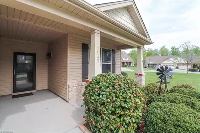 3545 Sainsbury Lane, Greensboro, NC 27409 - Photo 4
