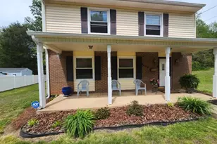 4013 Oak Ridge Dr, Winston-Salem, NC 27105 - Photo 2