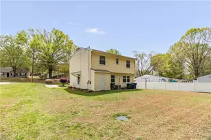 4013 Oak Ridge Dr, Winston-Salem, NC 27105 - Photo 30