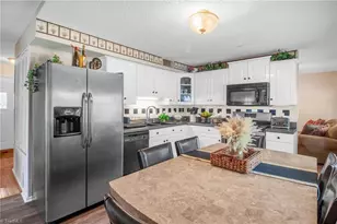 4013 Oak Ridge Dr, Winston-Salem, NC 27105 - Photo 12