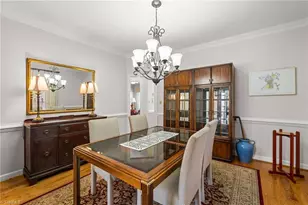 913 Flicker Ln, High Point, NC 27262 - Photo 8