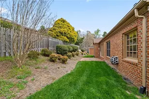 913 Flicker Ln, High Point, NC 27262 - Photo 34